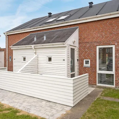 Apartment Withulf - 2-3km From The Sea In Western Jutland By Interhome