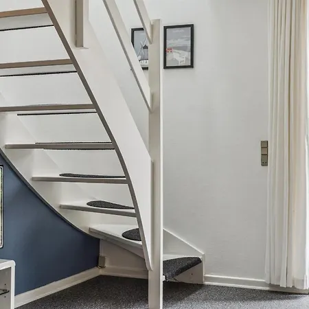 Appartement Withulf - 2-3km From The Sea By Interhome